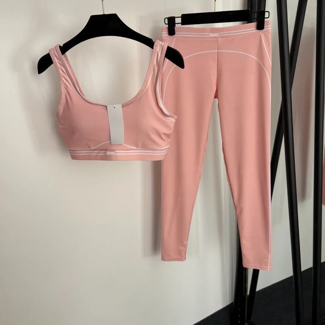 Pilates Yoga Top - طقم رياضي نسائي من قطعتين (توب