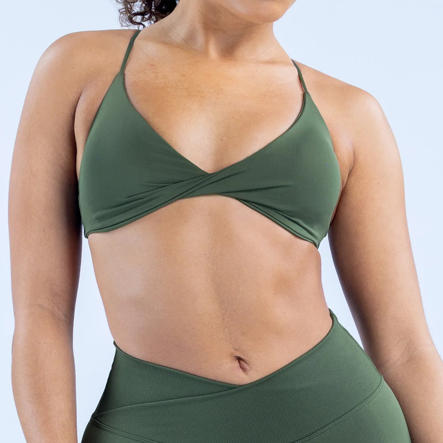 حمالة صدر رياضية نسائية من يوج - مراجعة Pilates Yoga Top وسعره
